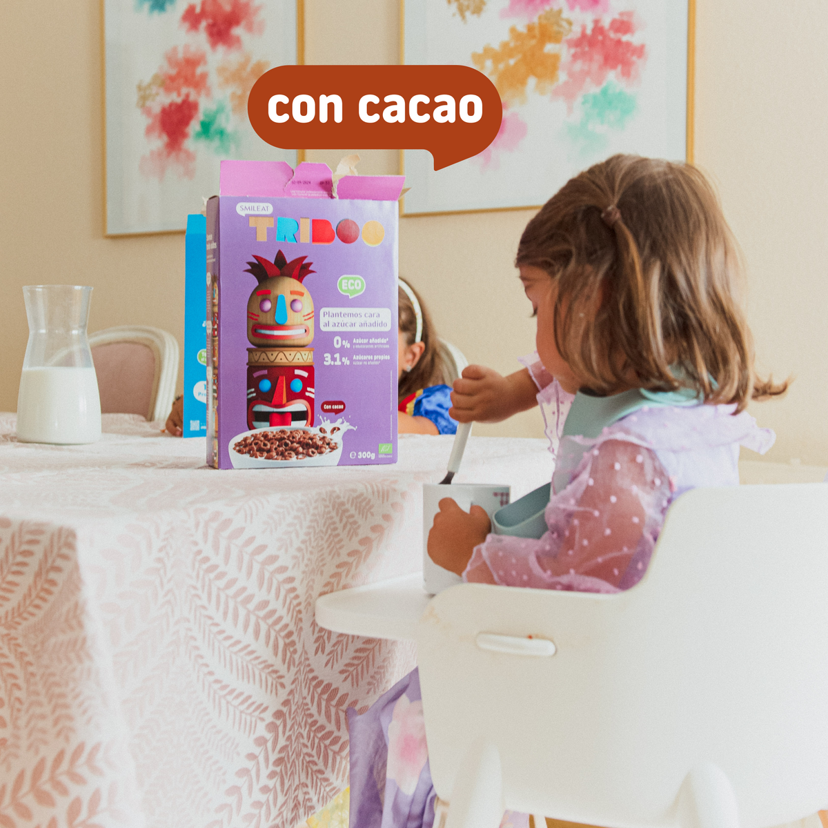 niño comiendo cereales TRIBOO con cacao