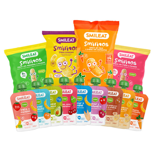 Pack of fruit pouches and corn smilitos, baked with 100% organic olive oil.