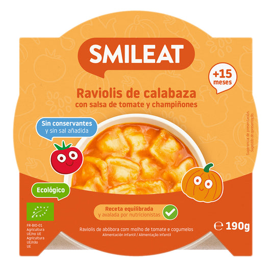 plato preparado para niños sin conservantes a base de pasta rellena de calabaza con salsa de tomate