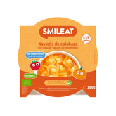 ready-made meal for children without preservatives, consisting of pasta stuffed with pumpkin and served with tomato sauce